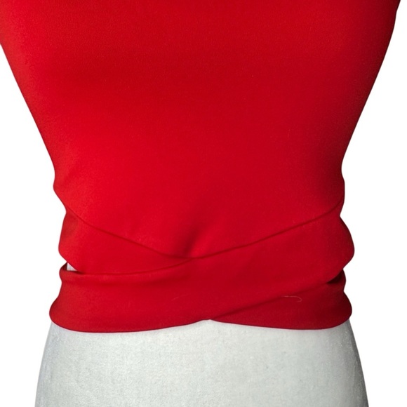 NWOT Express Body contour cut out crop tank size Small - Picture 4 of 7